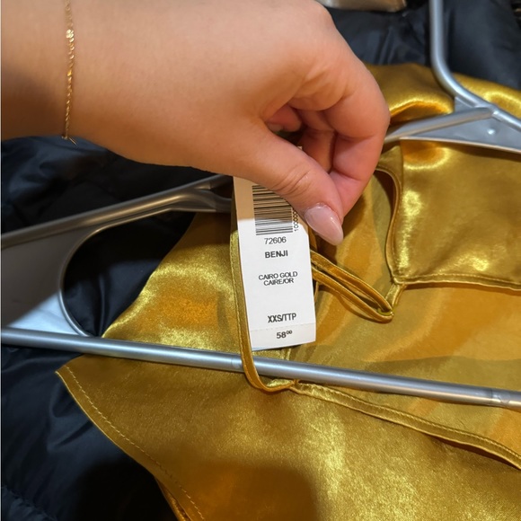 Aritzia Benji top - Picture 3 of 3